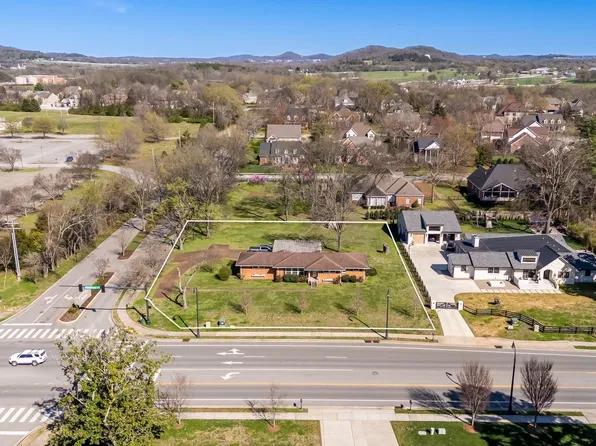 710 Hillsboro Rd, Franklin, TN 37064