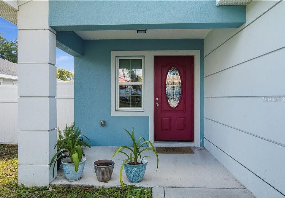 1st image of 14584 20TH ST