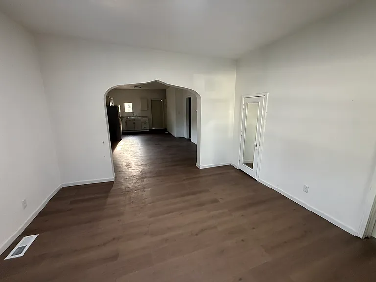 431 Vine St — Photo 2