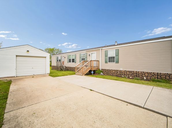 1860 SE Four Seasons Dr