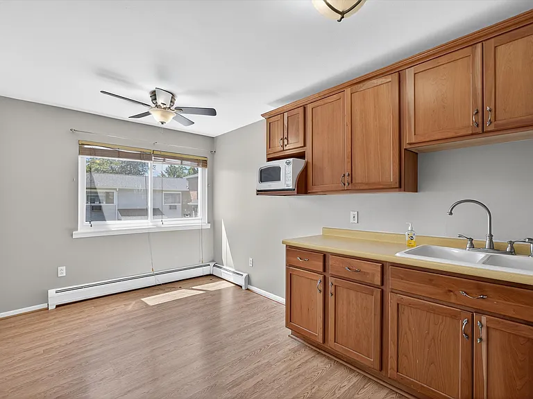 2740 South Rd #G15 — Photo 4