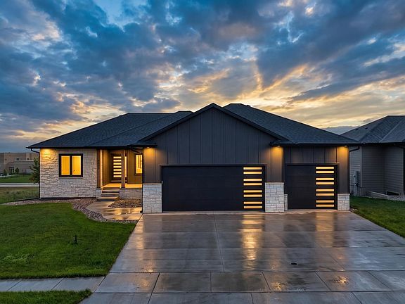 3rd image of 6509 E Fieldview St