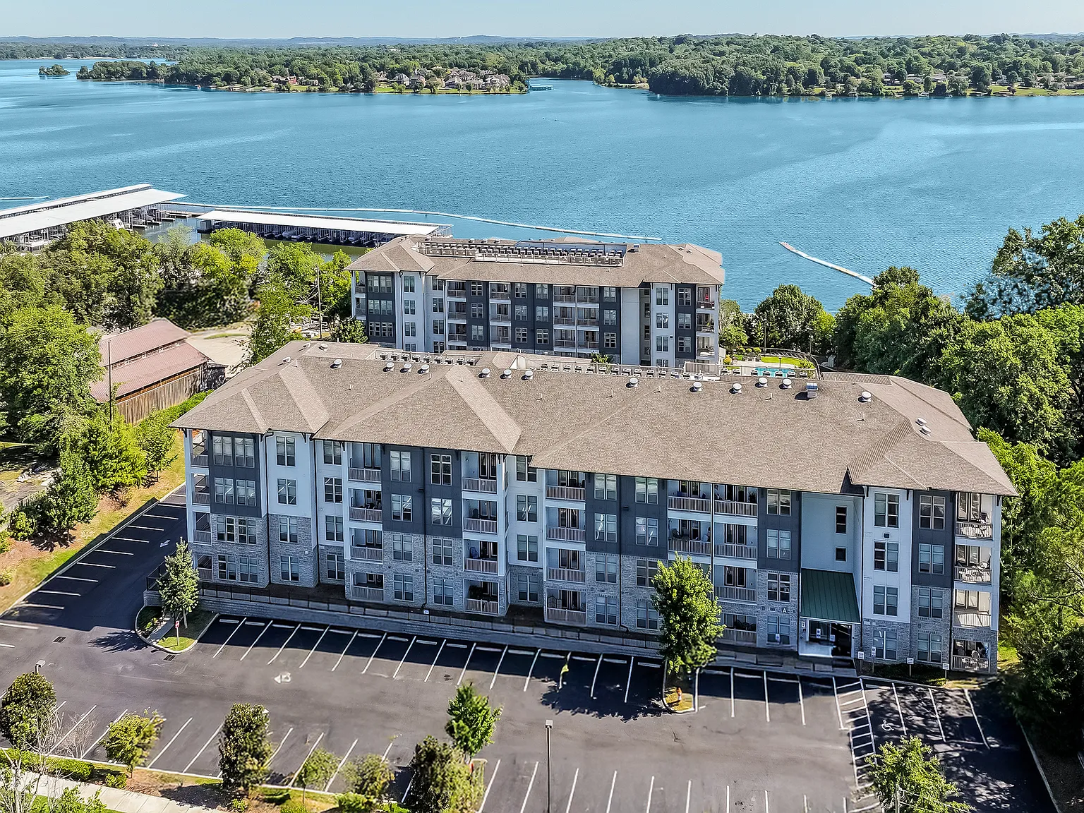 The Residence at Old Hickory Lake — Photo 1