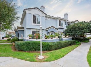 686 Azure Ln, Corona, CA 92879