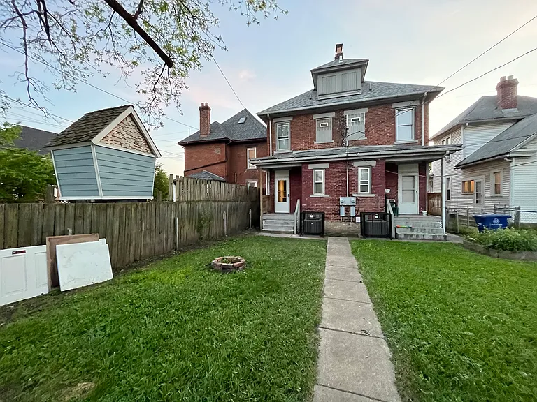 88 Hawkes Ave — Photo 30