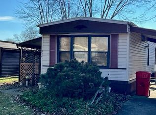 238 Hickory Cir, Elyria, OH 44035