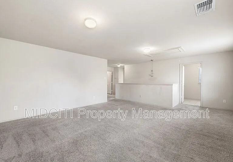205 Tallow Trl — Photo 18
