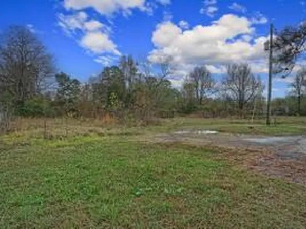 99-66 N Clay St, London, AR 72847
