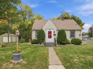 326 5th Ave NE, Cambridge, MN 55008