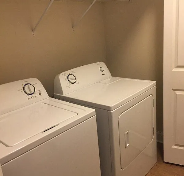 Monon Place II (Modern), Managed by Buckingham Monon Living — Photo 35