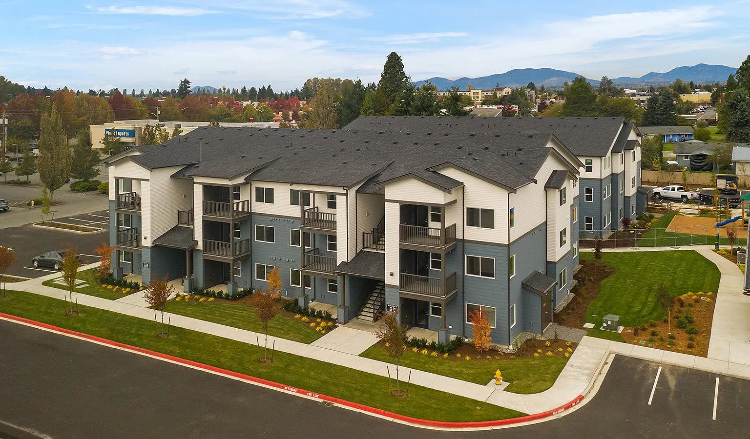 Four Pines Apartments — Photo 3