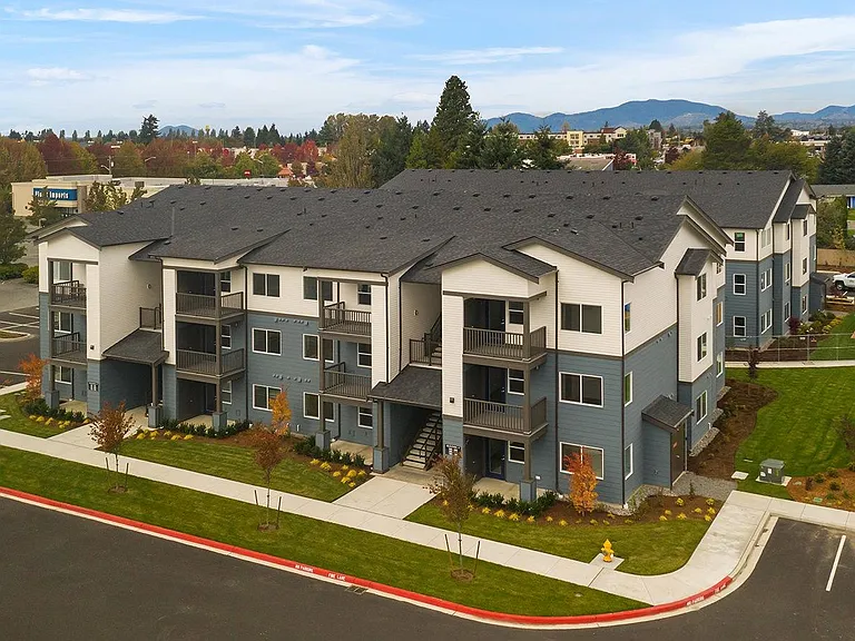 Four Pines Apartments — Photo 3