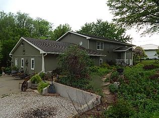 302 Buchanan St, Brunswick, MO 65236