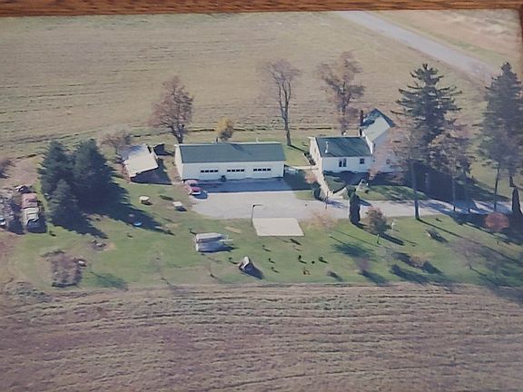 3rd image of 1215 County Road 5