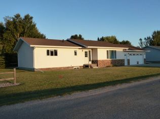 1207 Westwood Ct, Cavalier, ND 58220