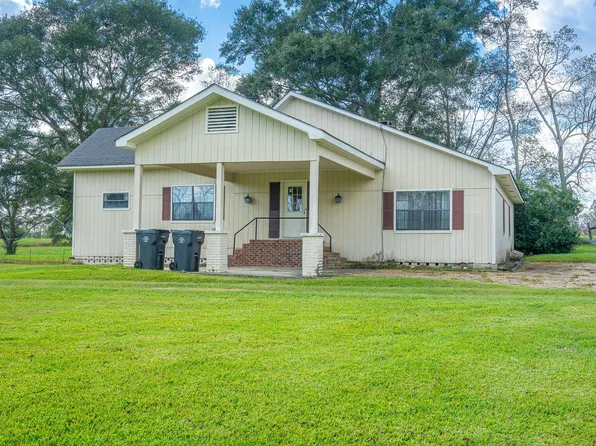 125 Bass Ln, Lumberton, MS 39455
