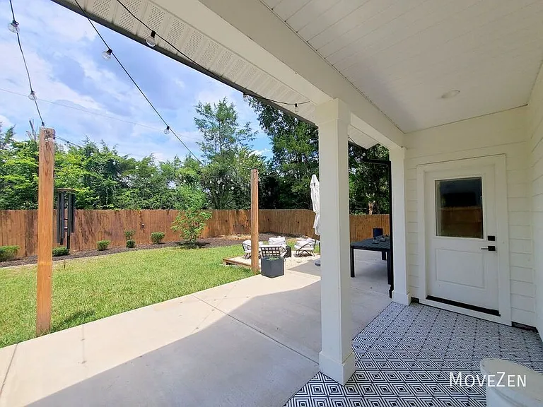 5018 Double Lakes Dr — Photo 2
