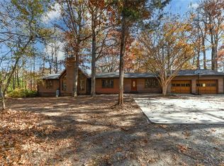 3707 SE School Rd, Greensboro, NC 27406