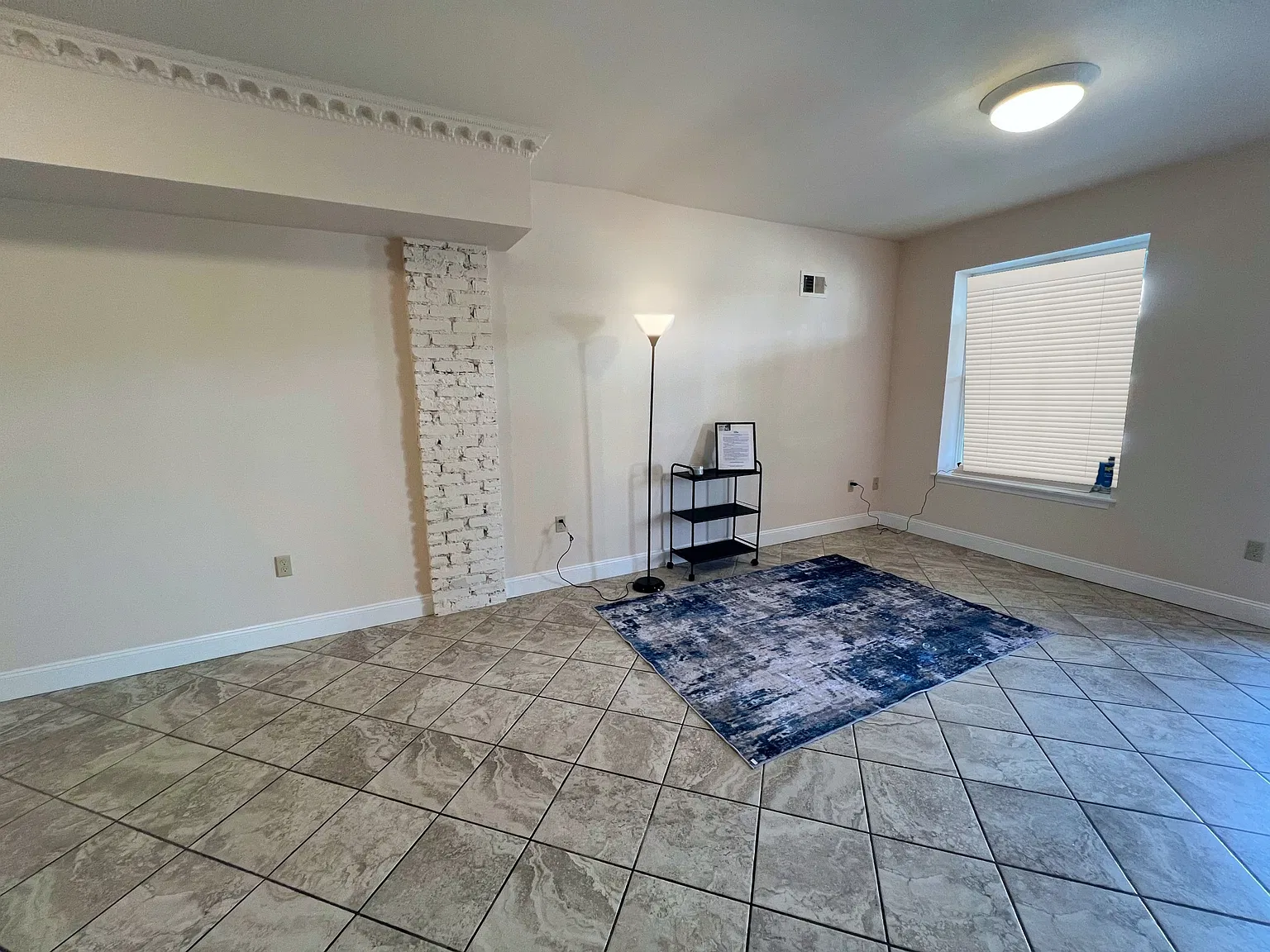 3 bed, 1040 sqft, $1,550 — Photo 4