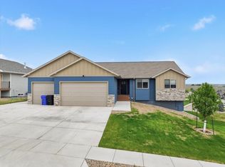 3120 Caymus Dr, Rapid City, SD 57703