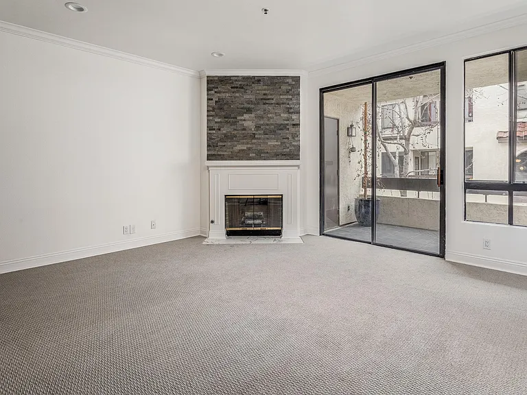5865 Friars Rd #3305 — Photo 20
