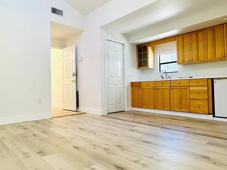 3103 W Knights Ave — Photo 26
