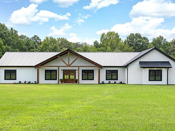 2nd image of 814 County Road 1367