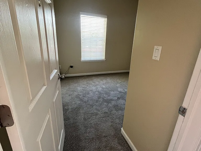 1510 Glenwood Ave — Photo 9