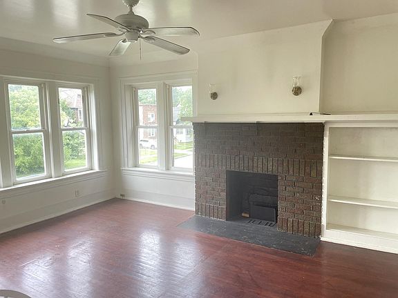 4th image of 15633 Lexington Ave
