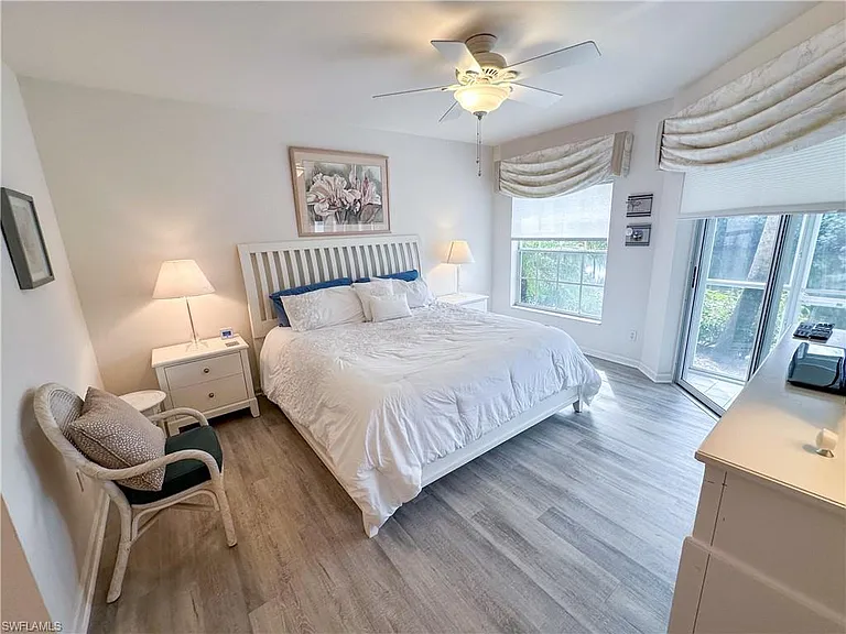4240 Lake Forest Dr #413 — Photo 14