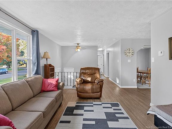 2nd image of 133 Willis St