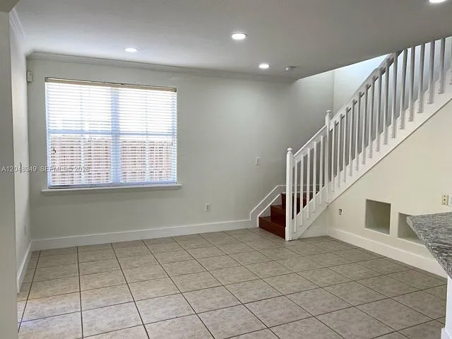 3 bed, 2.5 bath, 1671 sqft, $3,600 — Photo 4