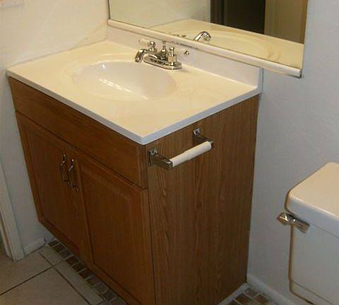 Unit 5 Bathroom