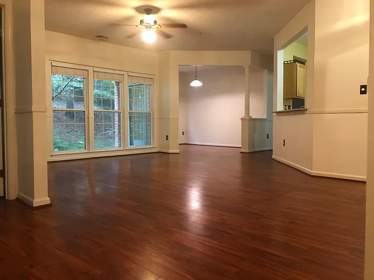 2412 Chestnut Terrace Ct #103 — Photo 2