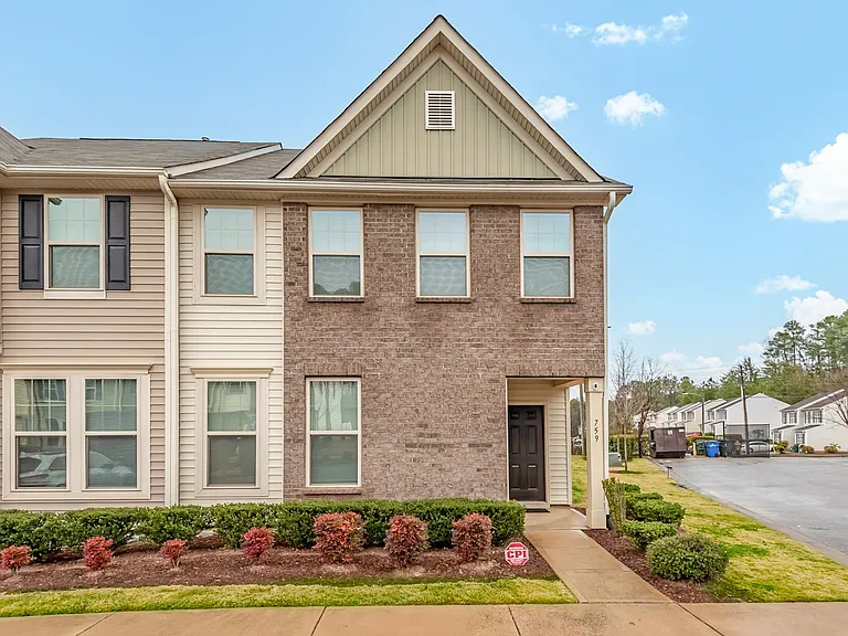 759 Maypearl Ln — Photo 1