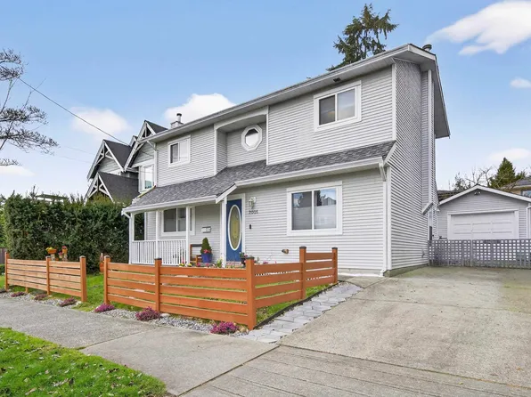 2005 London St, New Westminster, BC V3M 3E6
