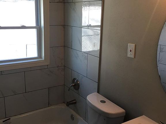 5th image of 2248 Shasta Ave