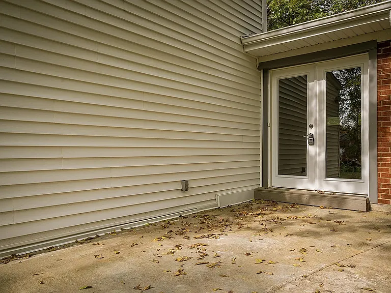 6500 Mercury Dr — Photo 5
