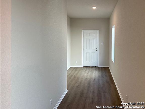 5th image of 13746 Birch Crossing