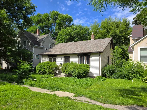 1037 24th Ave SE, Minneapolis, MN 55414
