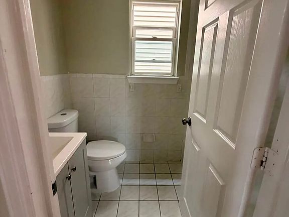2nd image of 509 S 19th St #G1