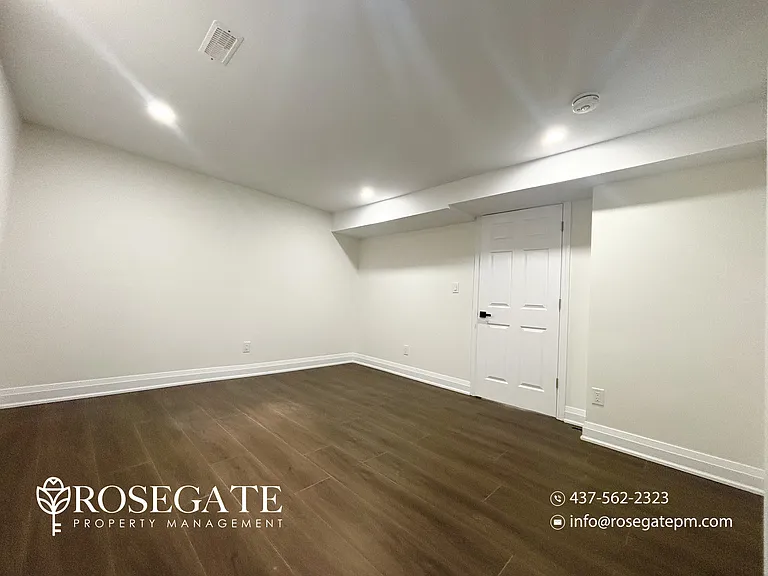 43 Arrowhead Dr #2 — Photo 10