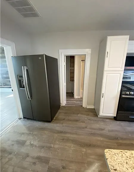 2604 Jefferson St — Photo 7