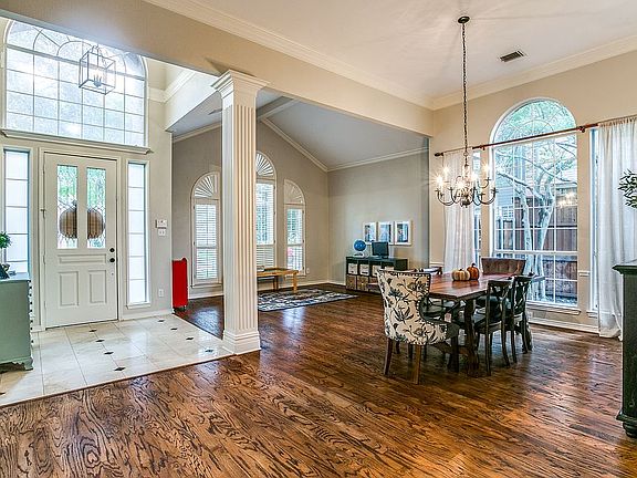 3rd image of 6217 Beacon Hill Dr