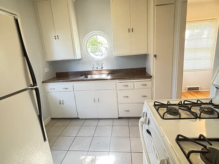 2630 S Marion St #2630 — Photo 8