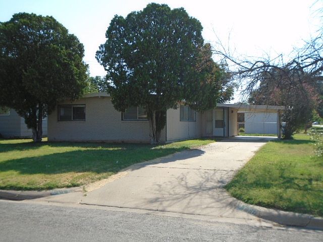 1st image of 2116 A M Ave