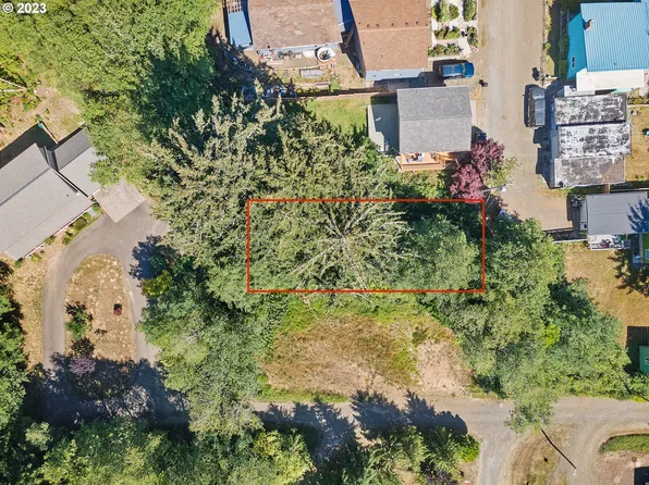 Hughey St #3000, Tillamook, OR 97141