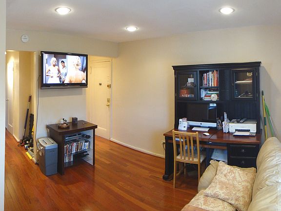 3rd image of 7843 147th St APT 3T