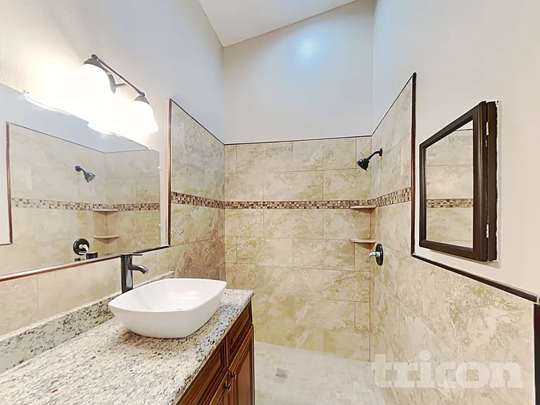1115 Hardwood Dr — Photo 6