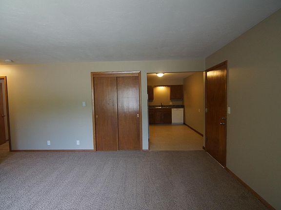 2nd image of 831 S 10th St #6